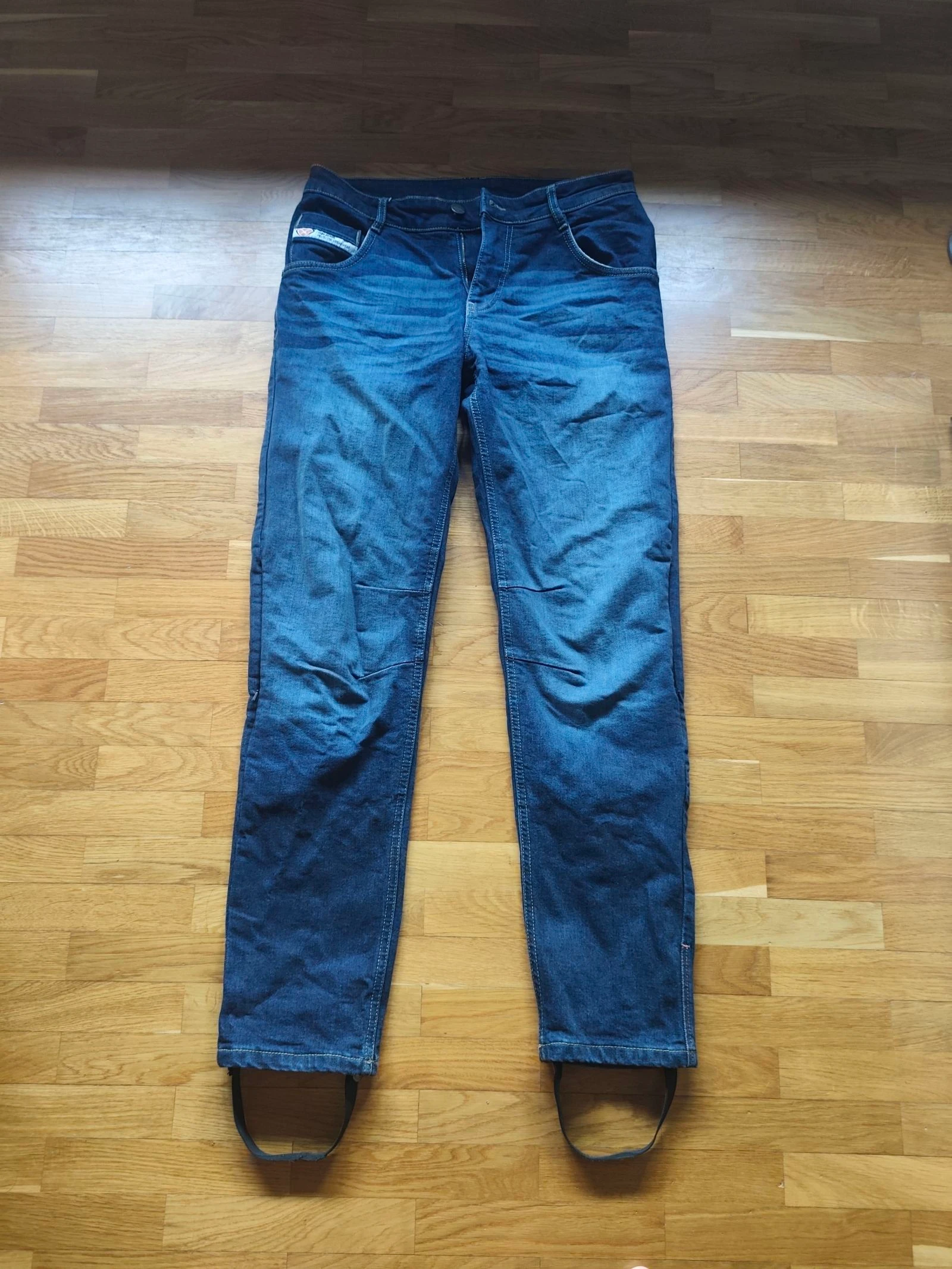 Pantalón vaquero moto 